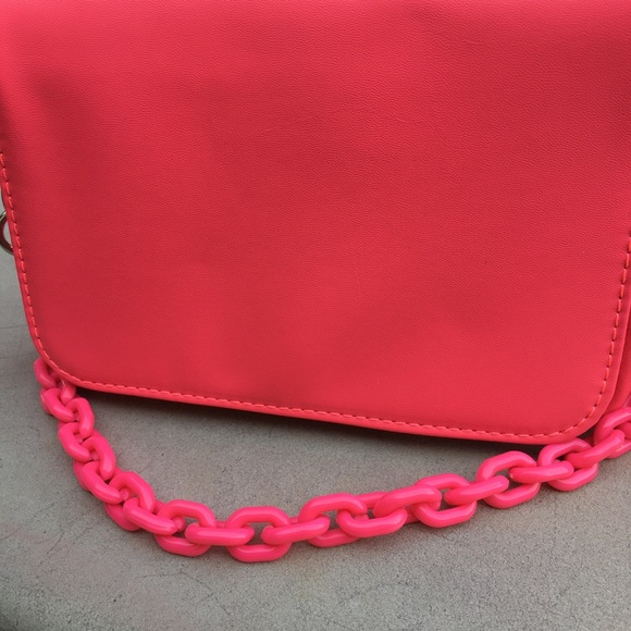 Pink Purse - Picture 5 of 7